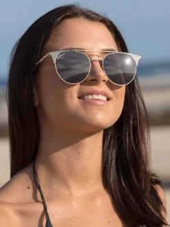 Dollboxx Bella - Black Gold Sunglasses