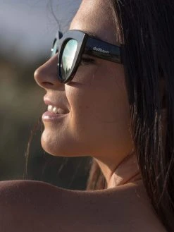 Dollboxx Chloe - Black Pink Rose Sunglasses -Swimwear Sales Store Chloe Black Pink Rose Sunglasses Sunglasses dollboxx 5 0b201127 e1d3 476b a367 48ff5a738368