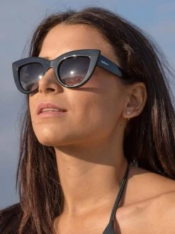 Dollboxx Chloe - Black Sunglasses -Swimwear Sales Store Chloe Black Sunglasses Sunglasses dollboxx 4 e6bcff68 671e 4c0b 887f 25be37fae94a