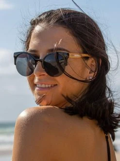 Dollboxx Deja Vu - Black Sunglasses -Swimwear Sales Store Deja Vu Black Sunglasses Sunglasses dollboxx 11 34ec5899 4bbe 435a a5cf 6b32b47c211c