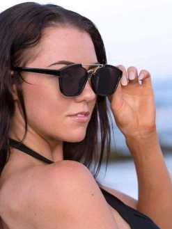 Dollboxx Elektra - Black Sunglasses -Swimwear Sales Store Elektra Black Sunglasses Sunglasses dollboxx 3 399baae5 1c9f 4776 a8db db36df081d77