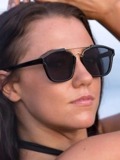 Dollboxx Elektra - Black Sunglasses