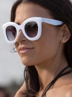 Dollboxx Lucy - White Sunglasses -Swimwear Sales Store Lucy White Sunglasses Sunglasses dollboxx 10 5a5c103d 945f 436d 8931 011810a75dc4