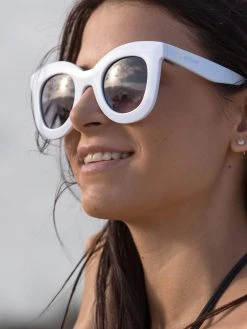 Dollboxx Lucy - White Sunglasses -Swimwear Sales Store Lucy White Sunglasses Sunglasses dollboxx 12 f32bce8e 26cf 44fb 911a 7dfdd6084943