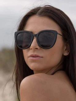 Dollboxx Madison - Black Sunglasses -Swimwear Sales Store Madison Black Sunglasses Sunglasses dollboxx 4 ee485afe cdc9 457e 960b 534081435d47