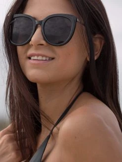 Dollboxx Madison - Black Sunglasses -Swimwear Sales Store Madison Black Sunglasses Sunglasses dollboxx 8 a04f8888 6748 4426 b6f9 07f137f43e7e