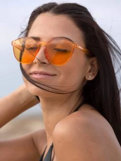 Dollboxx Polli - Gold Sunglasses -Swimwear Sales Store Polli Gold Sunglasses Sunglasses dollboxx 13 b2fa0390 dca2 48f8 9ed2 f580cc429305