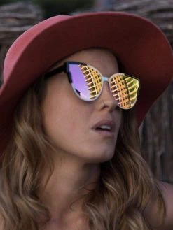 Dollboxx Slay - Pink / Orange Sunglasses -Swimwear Sales Store Slay Pink Orange Sunglasses Sunglasses dollboxx 7 60d86e0b a8e0 4be4 b650 755ecfb7adde