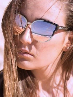 Dollboxx Slay - Rose Gold Sunglasses 47 Dollboxx Slay - Rose Gold Sunglasses -Swimwear Sales Store Slay Rose Gold Sunglasses Sunglasses dollboxx 23 c71978f0 7181 4d52 ab74 0d733936e069