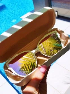 Dollboxx Slay White Luxe - Rose Gold Sunglasses 44 Dollboxx Slay White Luxe - Rose Gold Sunglasses -Swimwear Sales Store Slay White Luxe Rose Gold Sunglasses Sunglasses dollboxx 22 d1f6bbcf 33e6 4c66 82c0 fabf607e2c46