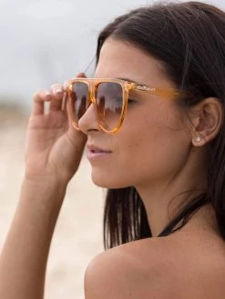 Dollboxx Stella - Clear Gold Sunglasses 20 Dollboxx Stella - Clear Gold Sunglasses -Swimwear Sales Store Stella Clear Gold Sunglasses Sunglasses dollboxx 6 87c680d3 0912 4873 a5a3 bd189c9634a8