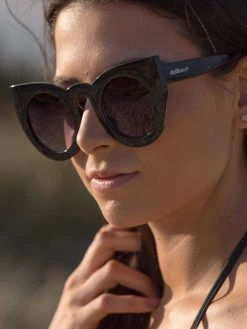 Dollboxx Tammy - Black Sunglasses -Swimwear Sales Store Tammy Black Sunglasses Sunglasses dollboxx 4 a0152e72 1873 4e82 b8f9 2f25ad29bd0c