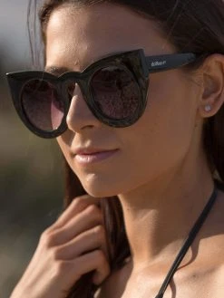 Dollboxx Tammy - Black Sunglasses -Swimwear Sales Store Tammy Black Sunglasses Sunglasses dollboxx 5 47bbf4eb 812d 4514 857c cf76738f2bfe