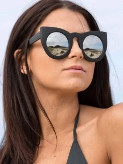 Dollboxx Tammy - Silver Black Sunglasses 24 Dollboxx Tammy - Silver Black Sunglasses -Swimwear Sales Store Tammy Silver Black Sunglasses Sunglasses dollboxx 7 f62a7dd0 2bca 47db 9cd9 3124f7d3f15b