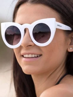 Dollboxx Tammy - White Sunglasses -Swimwear Sales Store Tammy White Sunglasses Sunglasses dollboxx 11 f87925ed ab81 49ff 9845 795369d5c9bc