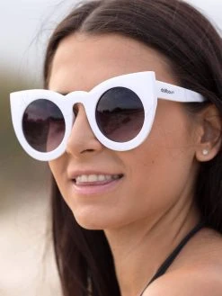 Dollboxx Tammy - White Sunglasses -Swimwear Sales Store Tammy White Sunglasses Sunglasses dollboxx 12 5621d3d0 f19f 48ad a01a d8eaff22cfd8