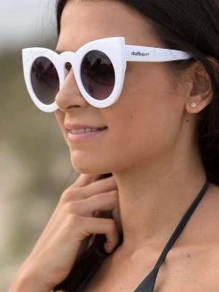 Dollboxx Tammy - White Sunglasses -Swimwear Sales Store Tammy White Sunglasses Sunglasses dollboxx 15 764d2315 48e4 429b a09d 22b4c5e1139e