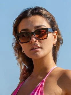 Dollboxx Teddy - Black Tort Sunglasses 18 Dollboxx Teddy - Black Tort Sunglasses -Swimwear Sales Store Teddy Black Tort Sunglasses Sunglasses dollboxx 9 08fb3ef1 b24f 41dc a1f0 cd94e305773a