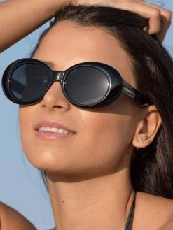 Dollboxx Tiffany - Black Sunglasses 16 Dollboxx Tiffany - Black Sunglasses -Swimwear Sales Store Tiffany Black Sunglasses Sunglasses dollboxx 4 01c037d0 3a69 4d96 90d3 d5d1410a31fc