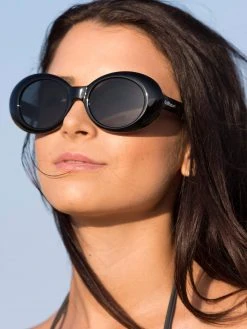 Dollboxx Tiffany - Black Sunglasses